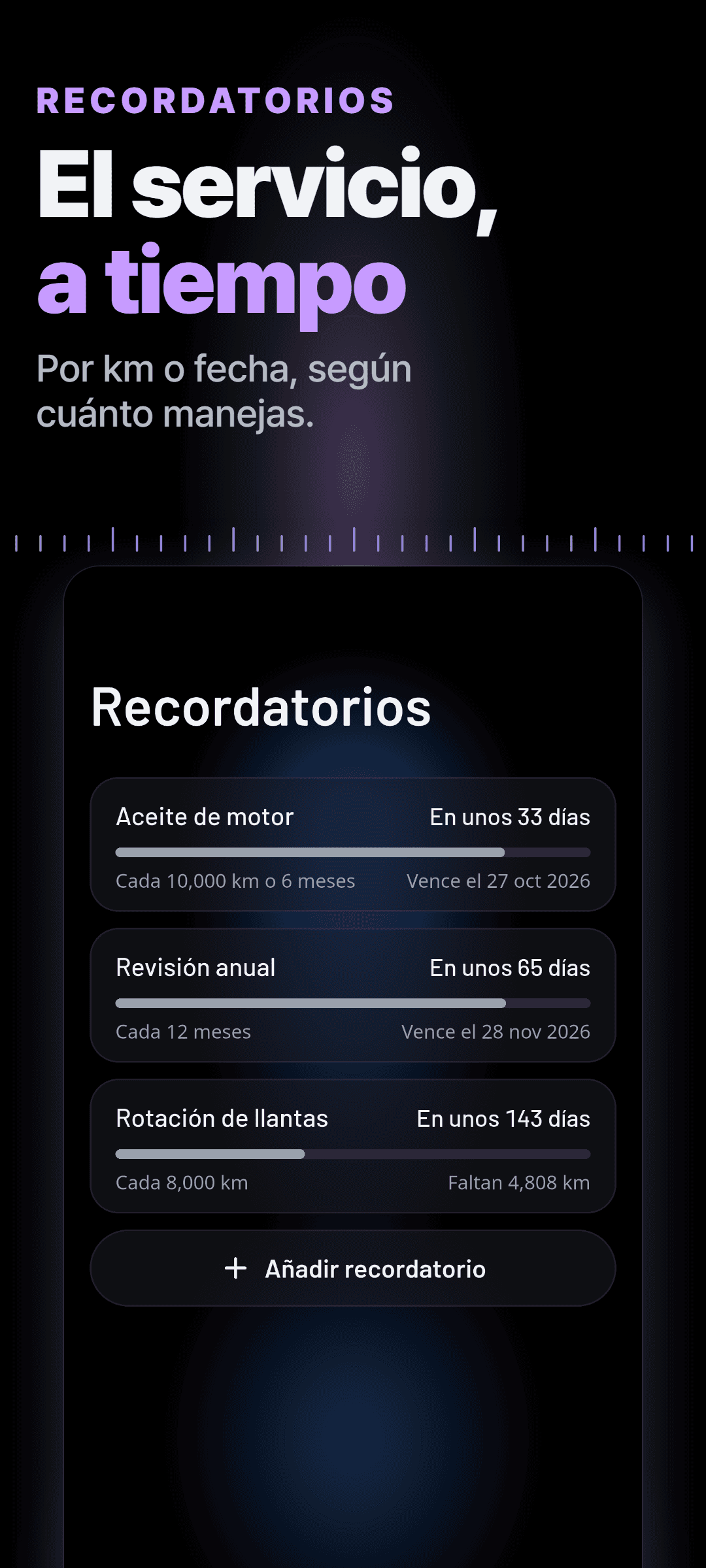 Recordatorios de cambio de aceite, verificación y rotación de llantas, por kilómetros, fecha o ambos, cada uno con el tiempo previsto hasta su vencimiento